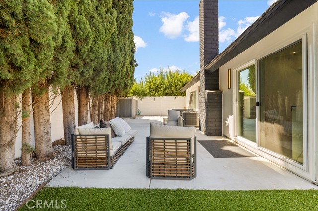 14942 Dahlquist Road, Irvine CA: https://media.crmls.org/medias/de5b9d7a-afbf-4df6-9160-541ddd6d6fe8.jpg