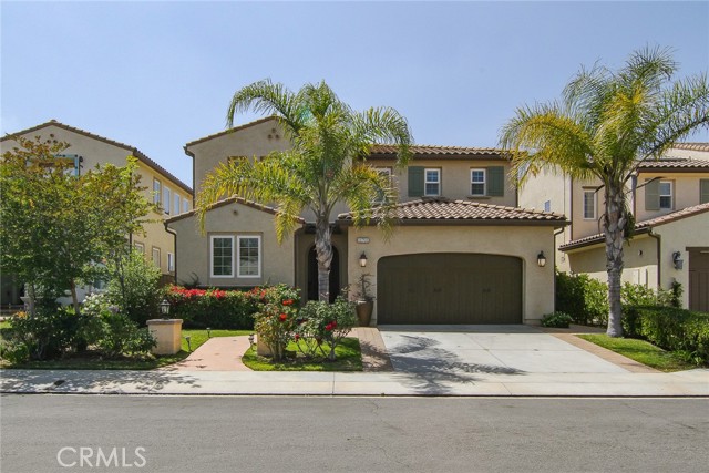 Detail Gallery Image 2 of 41 For 11701 Cetona Way, Porter Ranch,  CA 91326 - 5 Beds | 5 Baths