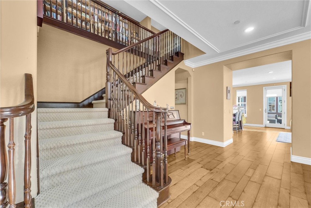 MLS #OC25275903 image #8