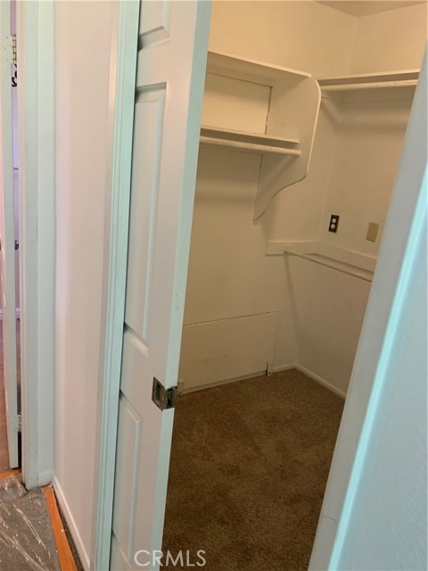 5246 Calderon Road, Woodland Hills CA: https://media.crmls.org/medias/de5cc53e-465e-4a56-a203-87625df80524.jpg