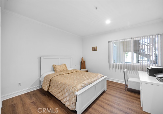 Detail Gallery Image 14 of 19 For 565 E San Jose Ave #204,  Burbank,  CA 91501 - 2 Beds | 3 Baths