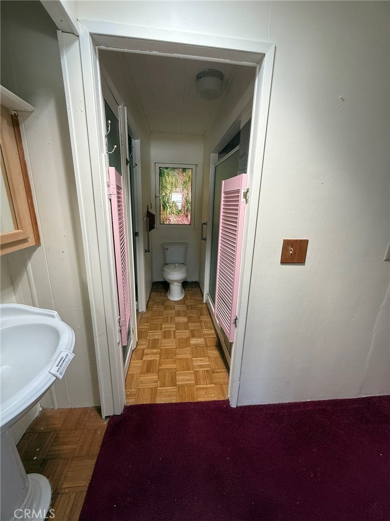 https://media.crmls.org/medias/de5d153e-0608-4641-ab7d-d661aee1f63b.jpg?preset=X-Large