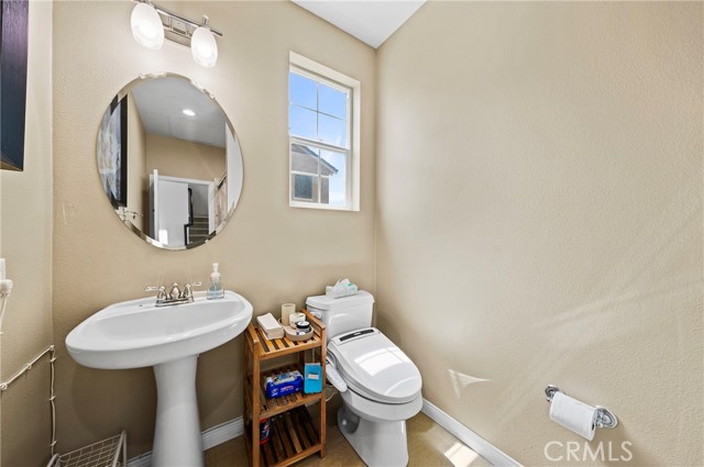 12729 Indian Ocean Drive, Etiwanda CA: https://media.crmls.org/medias/de5d3a69-8b6e-4a9a-bd92-92919a2c7a50.jpg