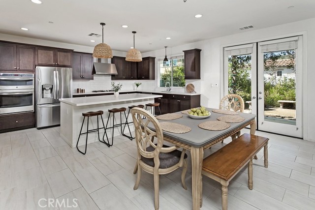 Detail Gallery Image 3 of 11 For 271 Rose St, Fillmore,  CA 93015 - 4 Beds | 4/1 Baths