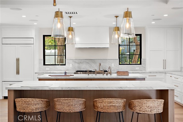 1963 Port Edward Place, Newport Beach CA: https://media.crmls.org/medias/de5e4efc-24d1-4e8f-bd58-c5634249d010.jpg