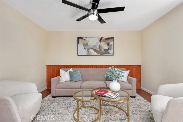 226 Greenmoor, Irvine CA: https://media.crmls.org/medias/de5ef446-b3bb-4591-9c90-5ee6b871a1bf.jpg