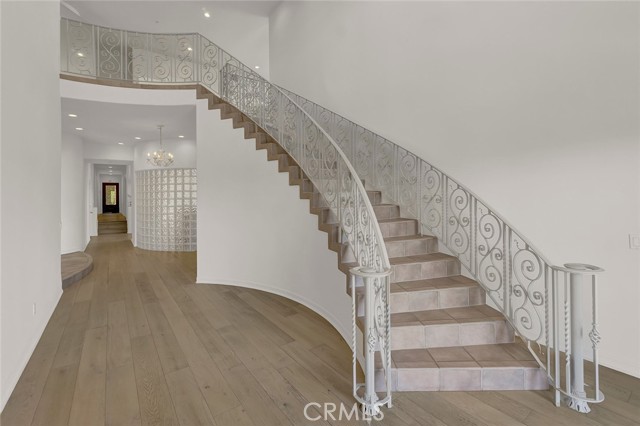 6041 Calle Mirador, Yorba Linda CA: https://media.crmls.org/medias/de5f12bb-ff9f-4cce-9848-76b7f3a7075d.jpg