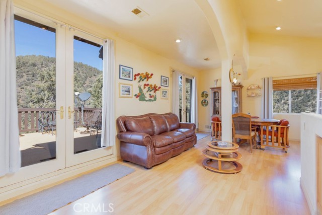 Detail Gallery Image 12 of 69 For 2717 Hillcrest Ct, –,  CA 93222 - 2 Beds | 2/1 Baths