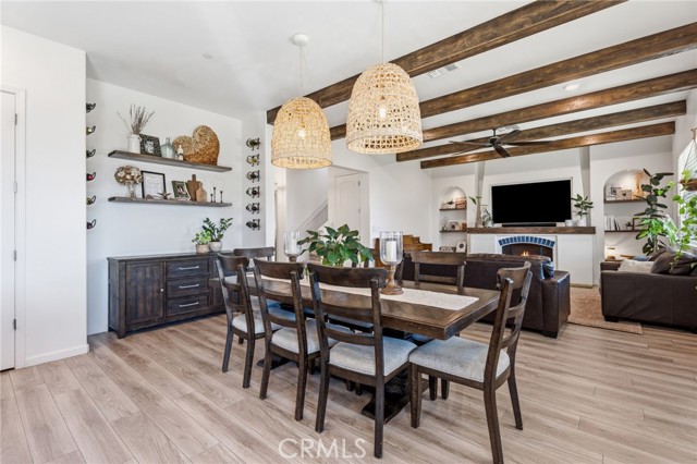 Detail Gallery Image 12 of 59 For 588 Overstone Ave, Madera,  CA 93636 - 5 Beds | 2/1 Baths