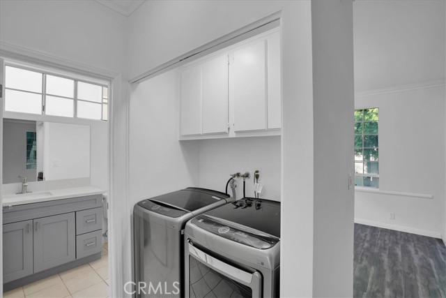1913 Farrell Avenue, Redondo Beach, California 90278, 4 Bedrooms Bedrooms, ,3 BathroomsBathrooms,Residential,Sold,Farrell,SB23173425
