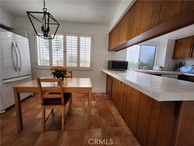 Detail Gallery Image 13 of 32 For 28030 Wildwind Rd, Canyon Country,  CA 91351 - 4 Beds | 3 Baths