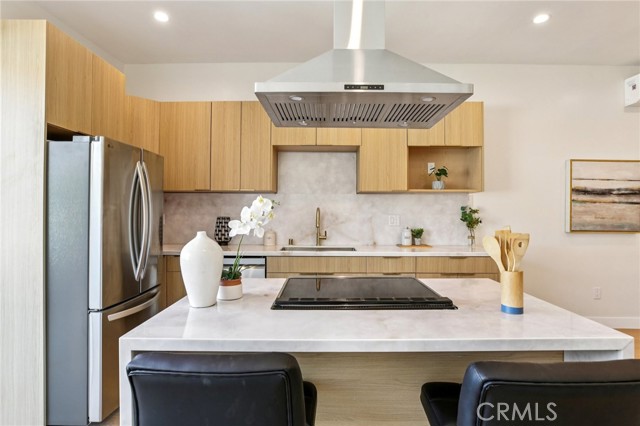1824 Fairburn Ave, West Los Angeles CA: https://media.crmls.org/medias/de610d57-d39b-42d4-8900-3f5cc69973b2.jpg