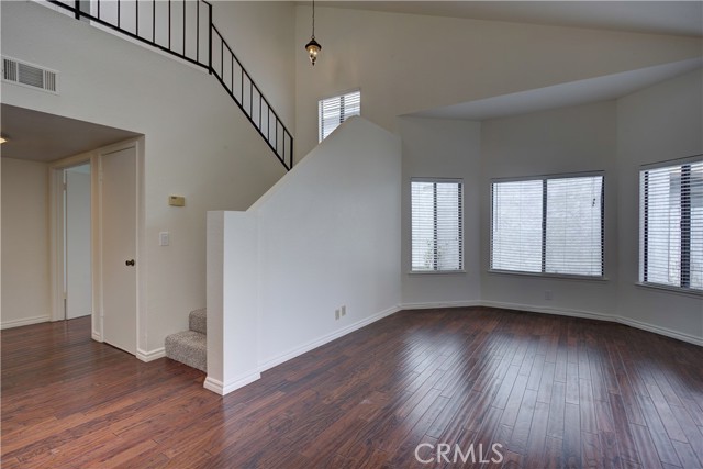 Detail Gallery Image 4 of 30 For 1213 Iris Ct, Lompoc,  CA 93436 - 3 Beds | 2 Baths