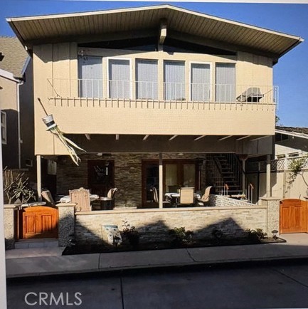 205 Abalone Avenue, Newport Beach CA: https://media.crmls.org/medias/de61ad43-f22c-4641-b629-5d31dc3961fd.jpg