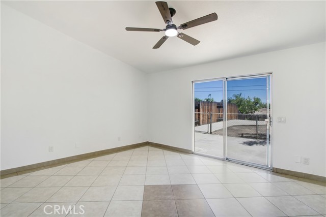 24409 Dunlavy Court, Moreno Valley CA: https://media.crmls.org/medias/de61e091-7313-4cce-bdd8-ad7c3f812a31.jpg