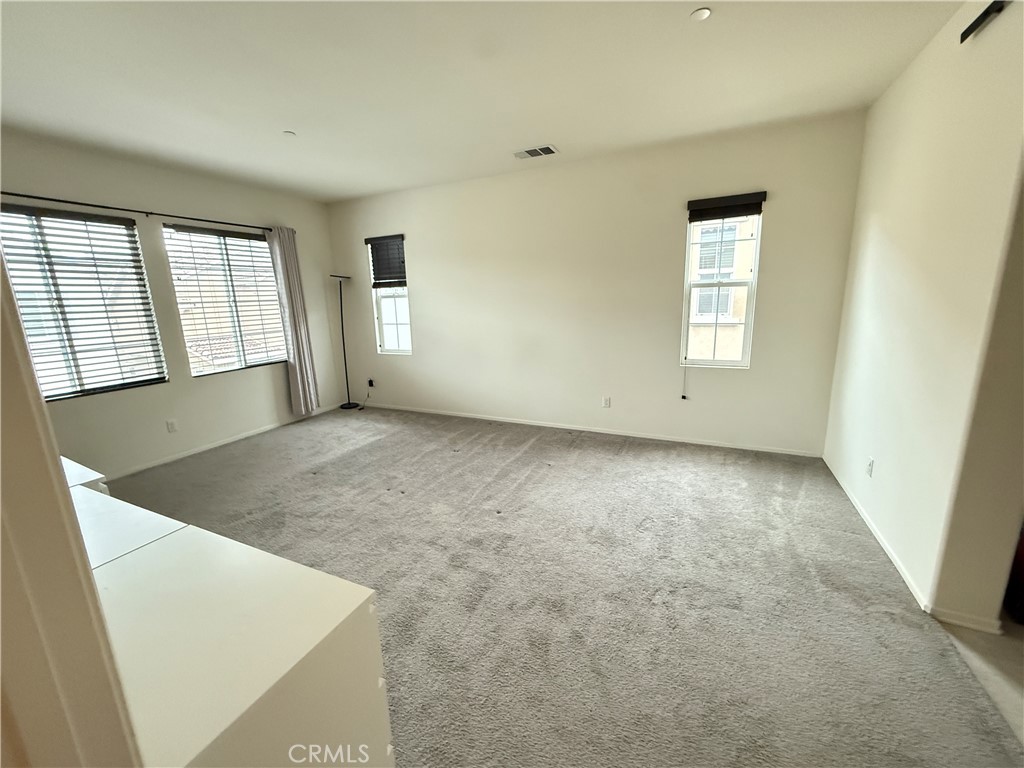 MLS #OC25162651 image #10