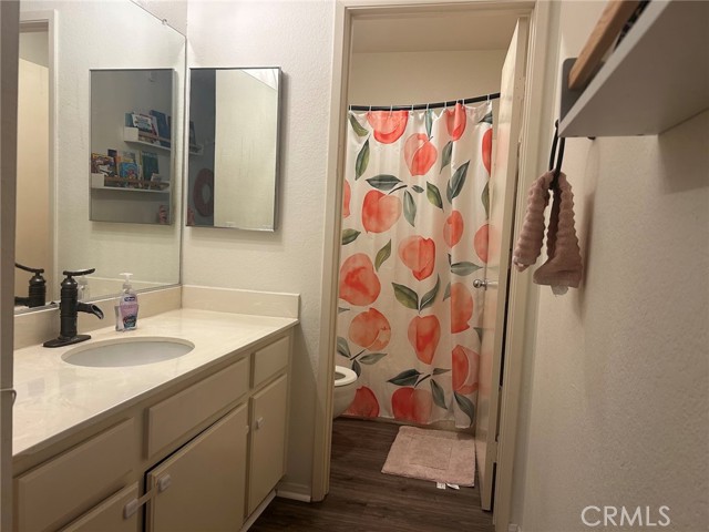 4831 Lago Drive, Huntington Beach CA: https://media.crmls.org/medias/de624313-0268-4913-9803-919d7454902c.jpg