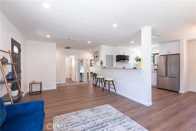 Detail Gallery Image 20 of 64 For 3240 Pacific Ave, Long Beach,  CA 90807 - 4 Beds | 3 Baths