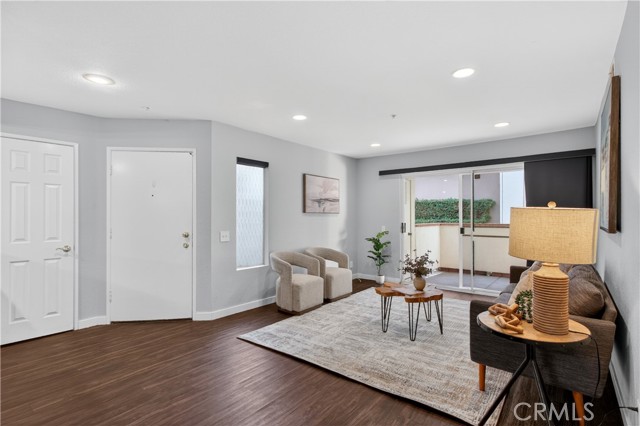 Image 7 of 28 For 123 Cross Creek