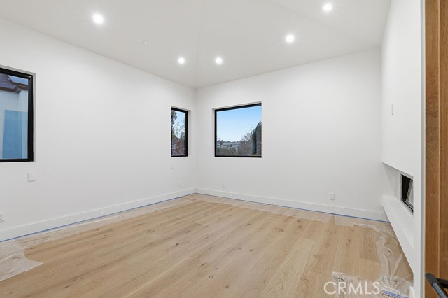 Detail Gallery Image 16 of 21 For 4623 Atoll Ave, Sherman Oaks,  CA 91423 - 5 Beds | 5/1 Baths