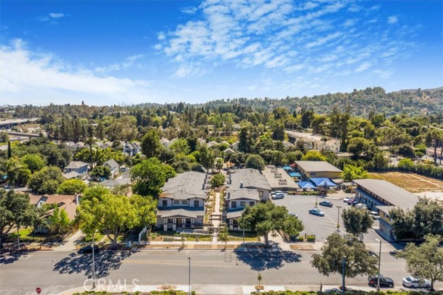 Detail Gallery Image 2 of 39 For 569 Lincoln Ave #8,  Pasadena,  CA 91103 - 3 Beds | 2 Baths