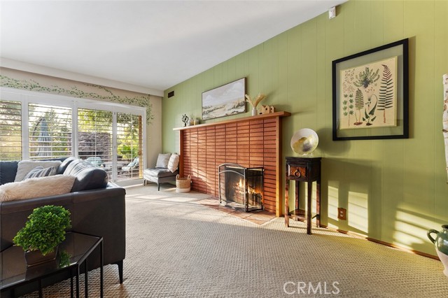 Detail Gallery Image 23 of 50 For 1940 Arroyo Dr, Riverside,  CA 92506 - 4 Beds | 3 Baths