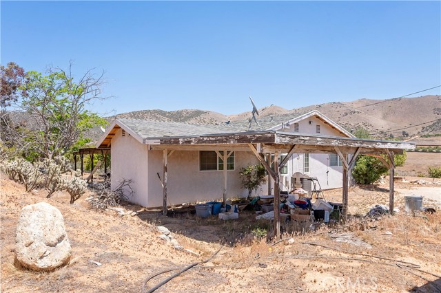 Detail Gallery Image 8 of 33 For 35455 Brinville Rd, Acton,  CA 93510 - 3 Beds | 2 Baths