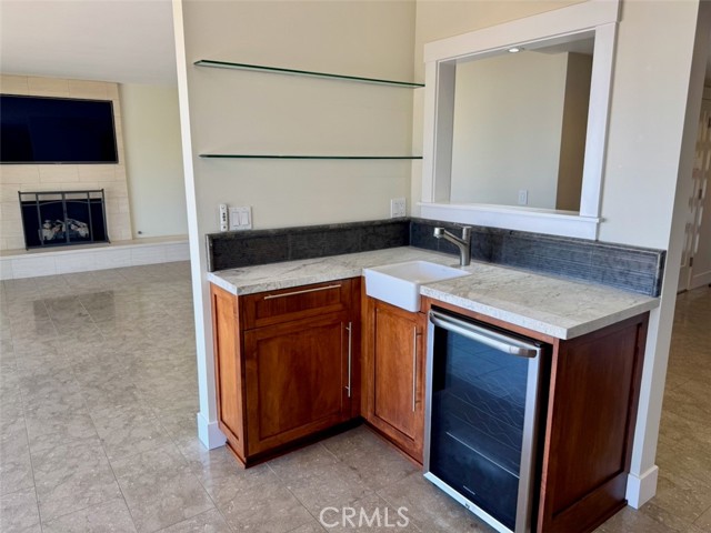 2745 Temple Hills Drive, Laguna Beach CA: https://media.crmls.org/medias/de642a0b-3b96-4a81-b0a9-e88080be9466.jpg