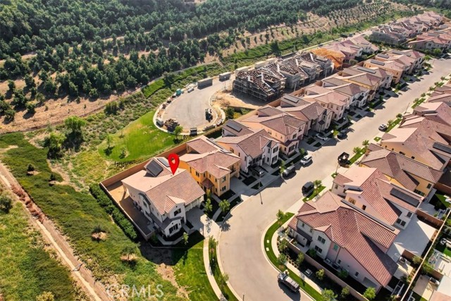 100 Bozeman, Irvine CA: https://media.crmls.org/medias/de64ca12-7d10-48a2-9689-238b06c32601.jpg