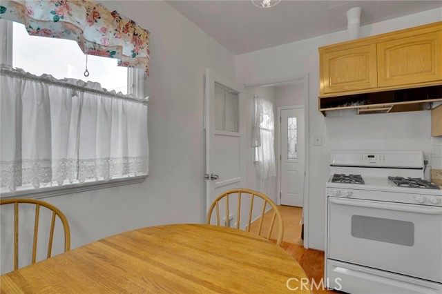 1486 W 186th Street, Gardena CA: https://media.crmls.org/medias/de6615f6-d4b0-45a6-9431-c6602b705294.jpg