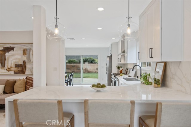 Detail Gallery Image 6 of 43 For 21140 Winterset Dr, Saugus,  CA 91350 - 4 Beds | 2 Baths