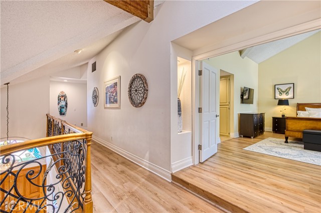 3372 Venture Drive, Huntington Beach CA: https://media.crmls.org/medias/de68062e-69e0-49af-9338-ea2c7df58221.jpg