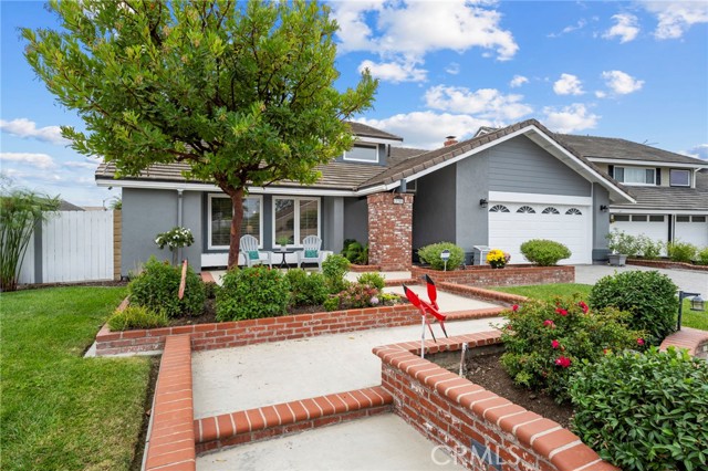 Detail Gallery Image 8 of 56 For 17701 Rainglen Ln, Huntington Beach,  CA 92649 - 3 Beds | 2 Baths