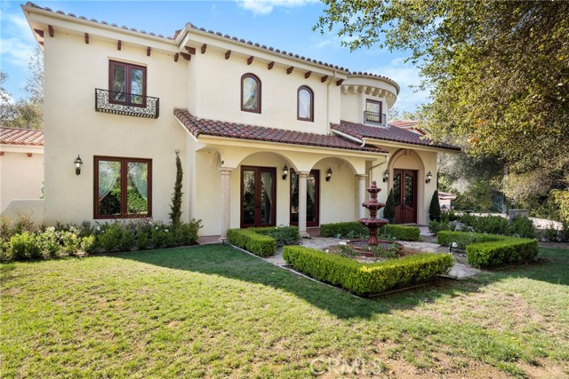 4141 Cambridge Road, La Canada Flintridge CA: https://media.crmls.org/medias/de68b3c2-40f0-4dac-815a-d4319f31379c.jpg