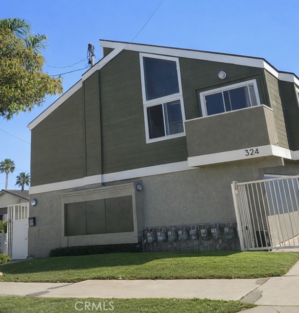 Front Image Thumbnail for CRDW26037970