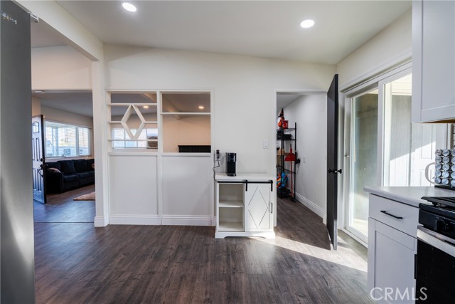 Detail Gallery Image 17 of 42 For 22947 Lucilla Rd, Apple Valley,  CA 92308 - 3 Beds | 1 Baths