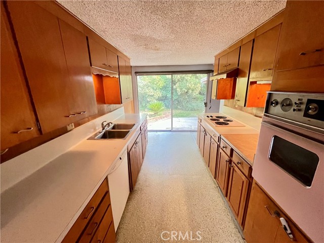 Detail Gallery Image 4 of 15 For 4245 4245 Homewood, Riverside,  CA 92506 - 3 Beds | 2 Baths