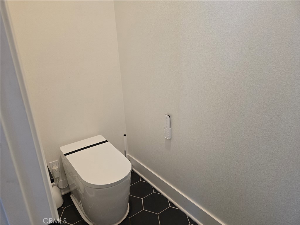 https://media.crmls.org/medias/de6a0b7b-c367-42b6-bf08-c6cedf215976.jpg?preset=X-Large