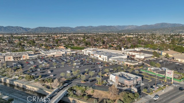 Detail Gallery Image 43 of 58 For 6308 Coldwater Canyon, North Hollywood,  CA 91606 - – Beds | – Baths