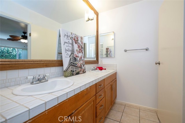 18119 Calvert Street photo 27