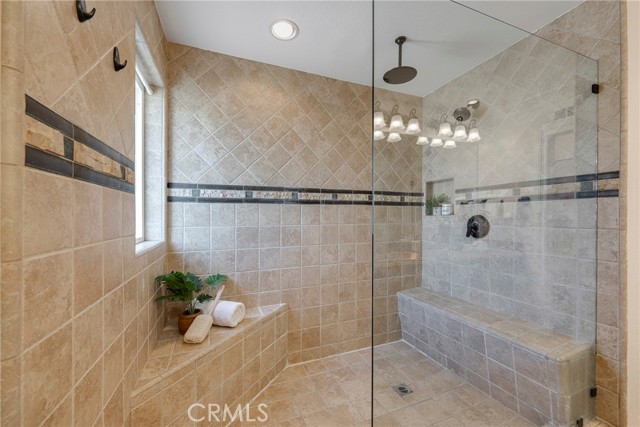 Detail Gallery Image 13 of 57 For 6798 E Leafwood Dr, Anaheim Hills,  CA 92807 - 4 Beds | 3/1 Baths