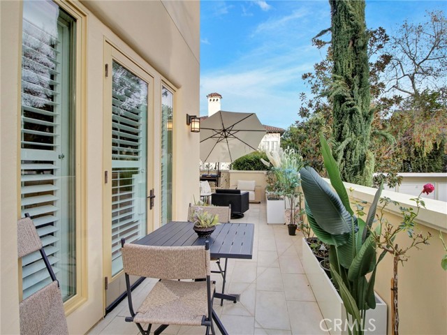 Detail Gallery Image 61 of 75 For 112 S Orange Grove Bld #109,  Pasadena,  CA 91105 - 3 Beds | 3/1 Baths