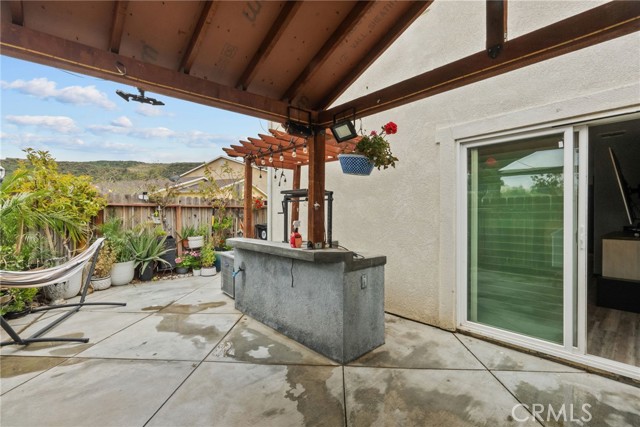 26120 Goldman Place, Saugus CA: https://media.crmls.org/medias/de6d72ba-262a-45c9-aefb-fd2ff4e47e39.jpg