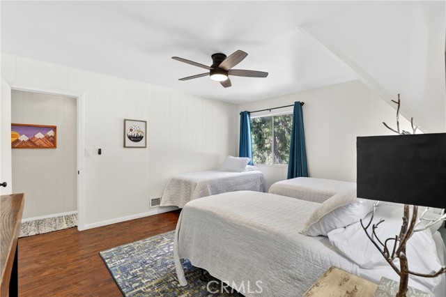 Detail Gallery Image 26 of 40 For 104 Highway 173, Lake Arrowhead,  CA 92352 - 3 Beds | 3 Baths