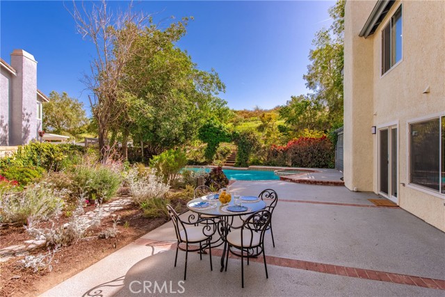 Detail Gallery Image 27 of 60 For 2906 Rob Ct, Thousand Oaks,  CA 91362 - 4 Beds | 2/1 Baths