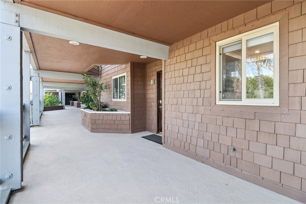 MLS #OC25192516 image #36