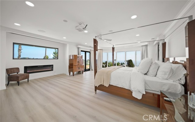 Detail Gallery Image 44 of 200 For 7930 Vulcan Dr, Los Angeles,  CA 90046 - 7 Beds | 8/1 Baths