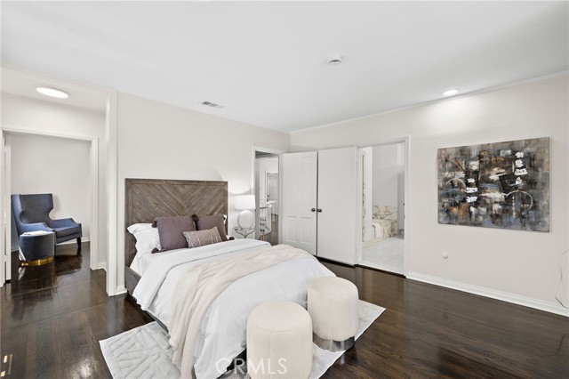 609 N Oakhurst Drive, Beverly Hills CA: https://media.crmls.org/medias/de705672-7f62-4b21-9bf3-4ab2405e4480.jpg