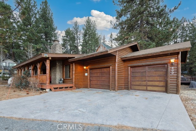 Detail Gallery Image 3 of 22 For 800 Club View Dr, Big Bear Lake,  CA 92315 - 3 Beds | 2 Baths