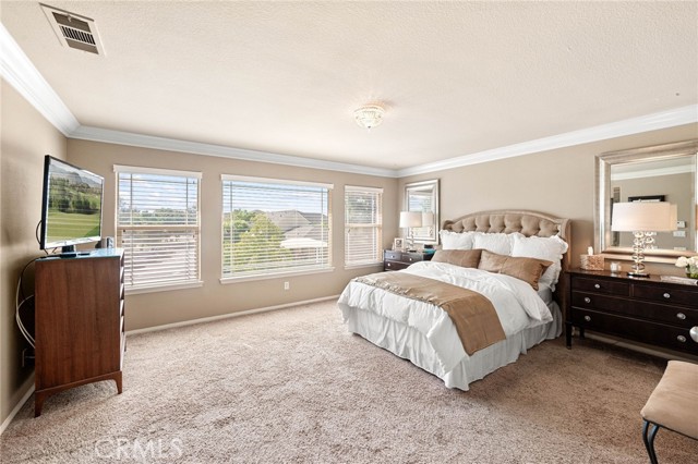 40026 Stowe Road, Temecula CA: https://media.crmls.org/medias/de72d1c9-f409-4e58-bcfb-0ba6f6ec88fe.jpg